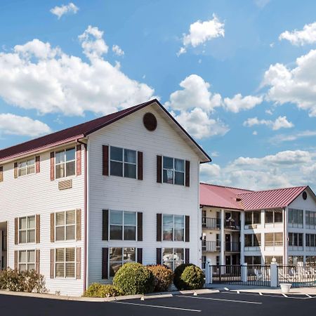 Super 8 By Wyndham Sevierville Riverside Kültér fotó