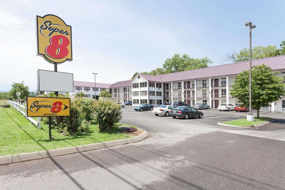 Super 8 By Wyndham Sevierville Riverside Kültér fotó